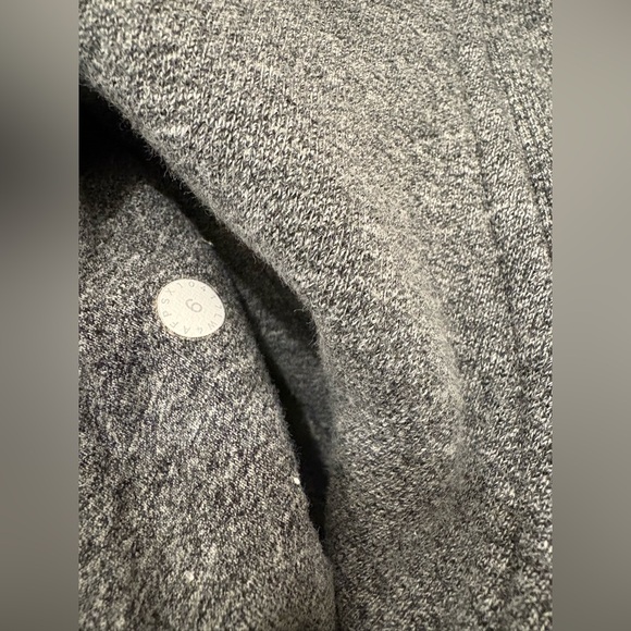 Lululemon Scuba Hoodie *Read* - Picture 10 of 10